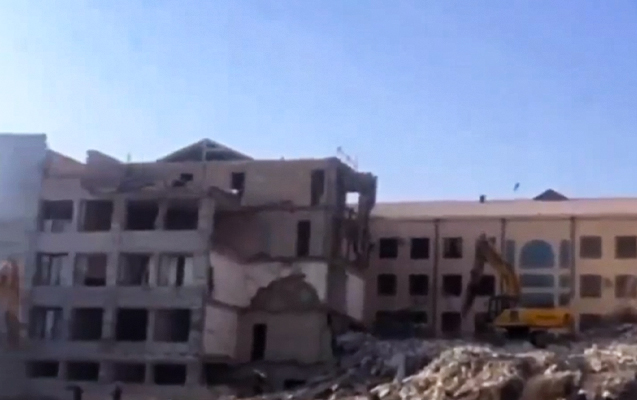 Xankəndidə qondarma hökumət evinin binası sökülür