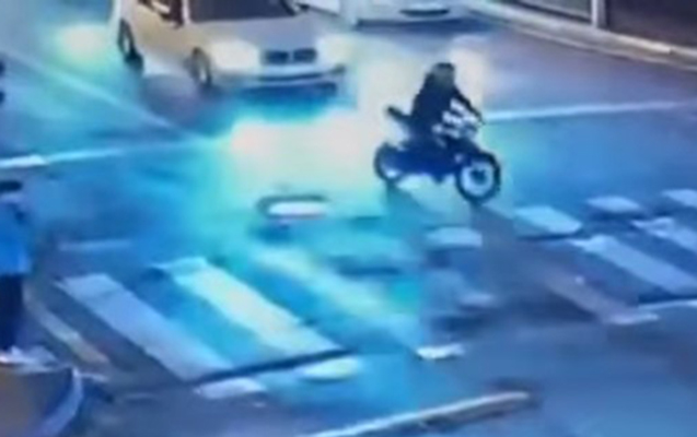 Bakını gecə ilə bir-birinə qatan motosikletçi həbs edildi