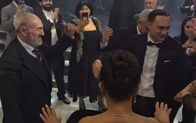 Akif İslamzadə oğluna toy etdi