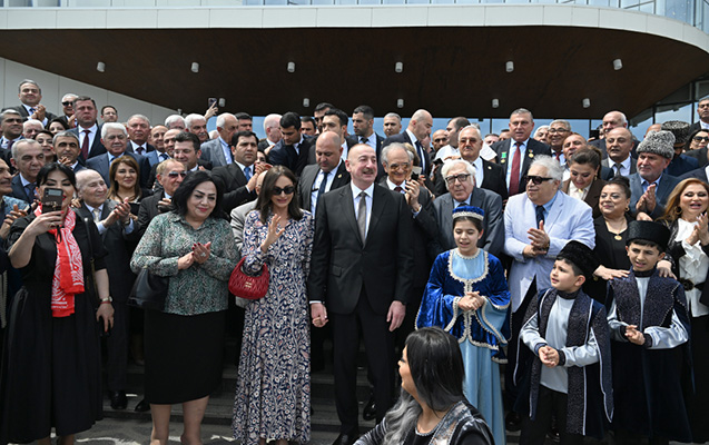 Prezidentlə xanımının incəsənət xadimləri ilə səmimi