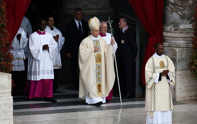 Papa vəzifəsinin icrasına başlayıb