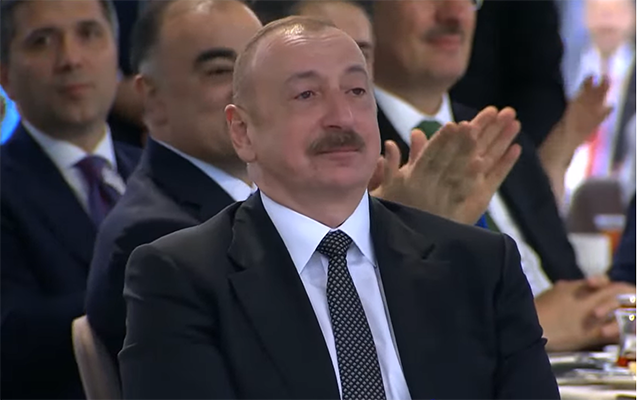 Laçında Prezidenti kövrəldən ifa