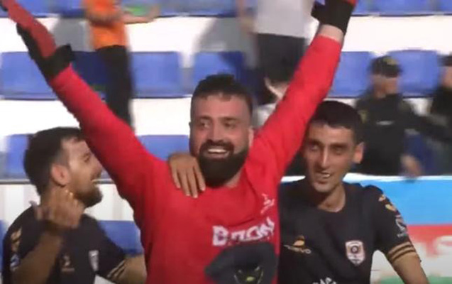 Qapıçı qol vurub komandasını yuxarı liqaya yüksəltdi