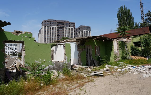 Bakıda özəl obyekt sahibindən xəbərsiz sökülüb?