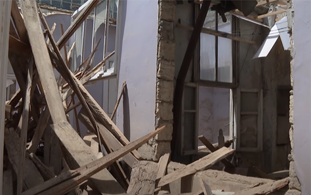 Şəhərin mərkəzində söküntü