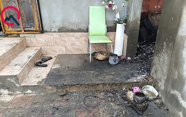 Dəhşətli yanğında anası ilə qardaşı xilas ola bilib...