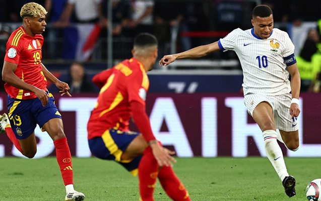 9 qollu oyunda İspaniya finala çıxdı!