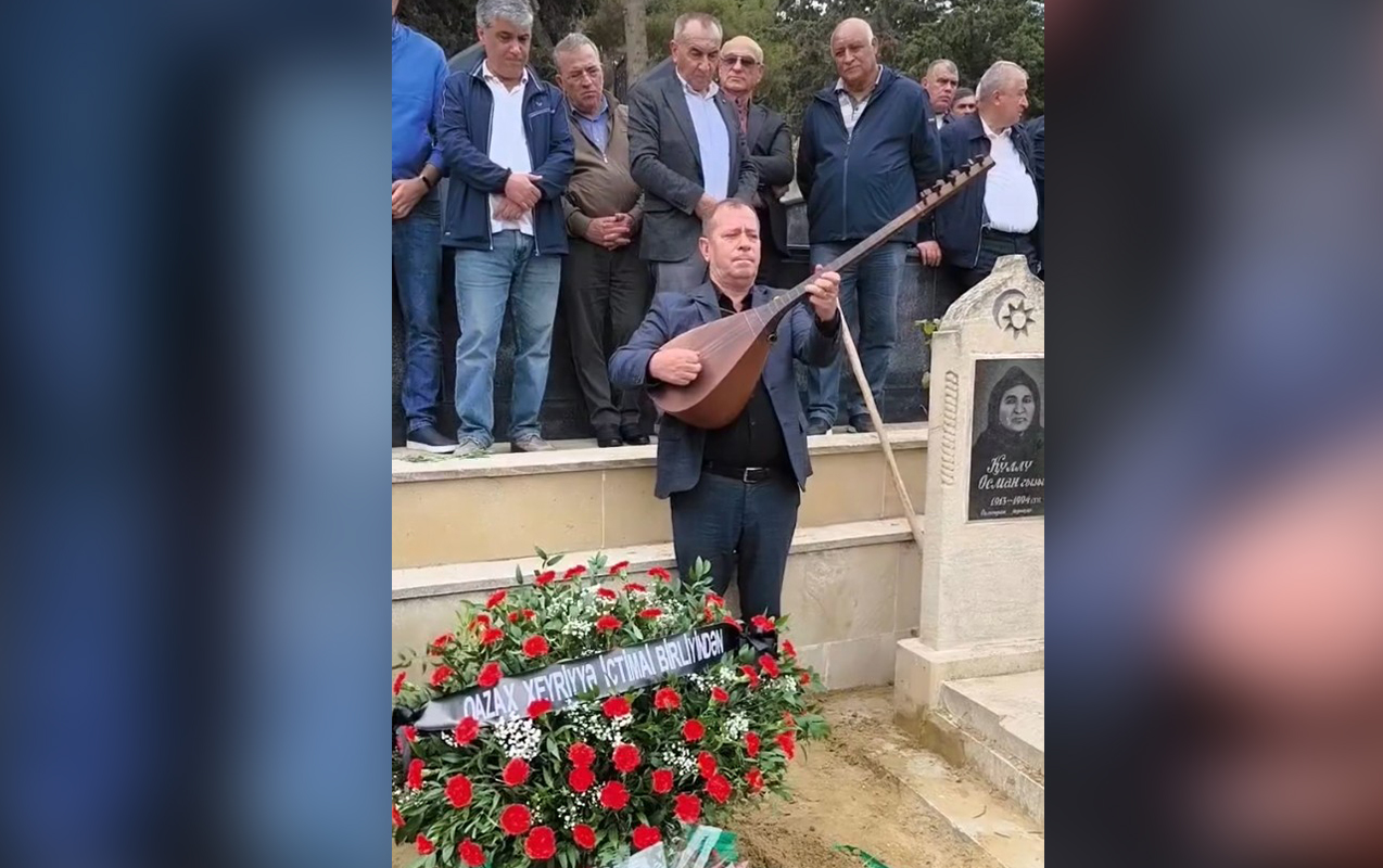 Vəsiyyəti ilə məzarı başında “Ruhani” ifa etdi