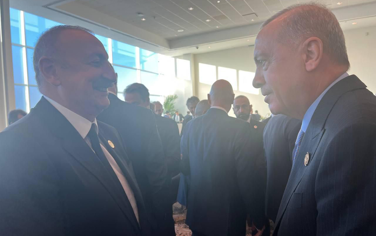 Misirdə qardaşlıq görüşü...