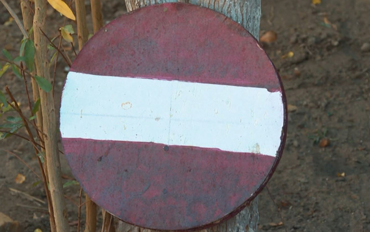 Ərini basdırdığı yerə “giriş qadağandır” nişanı qoyubmuş