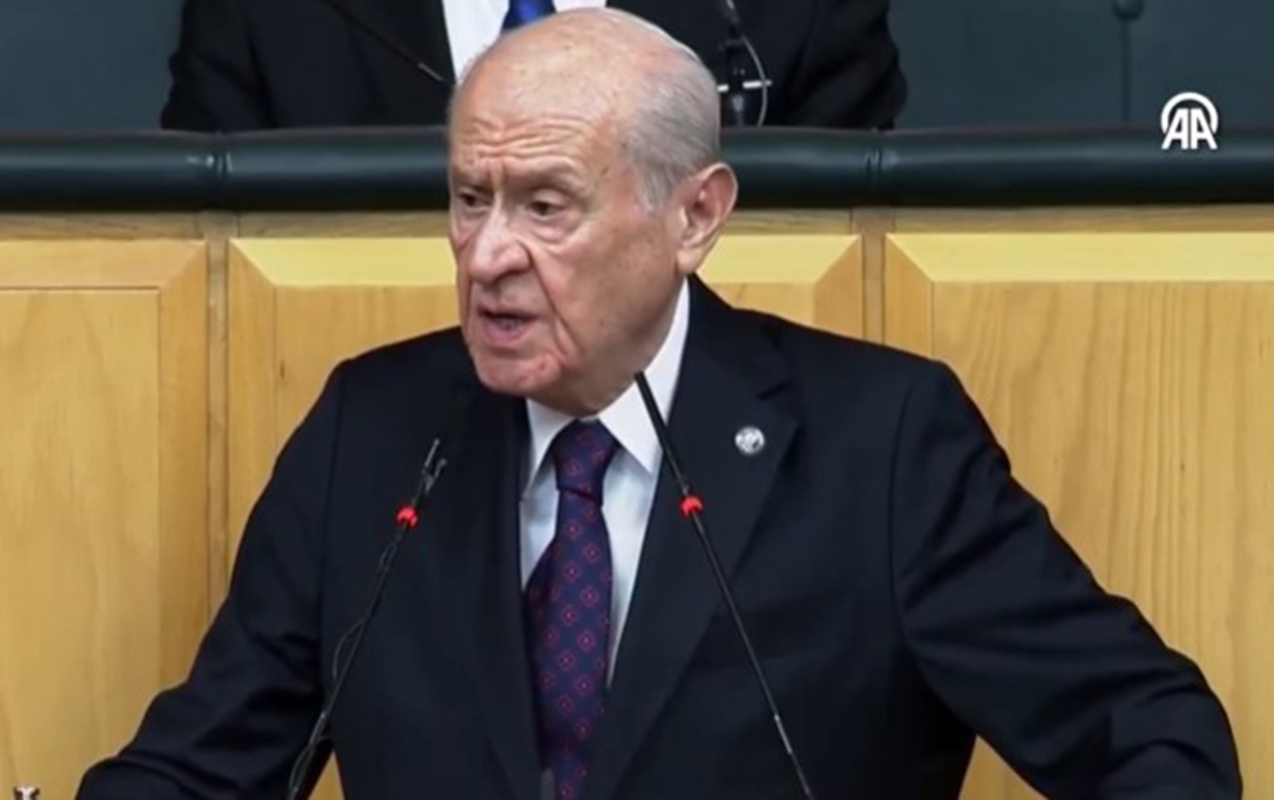 Dövlət Bağçalı Bəxtiyar Vahabzadənin şeirini dedi