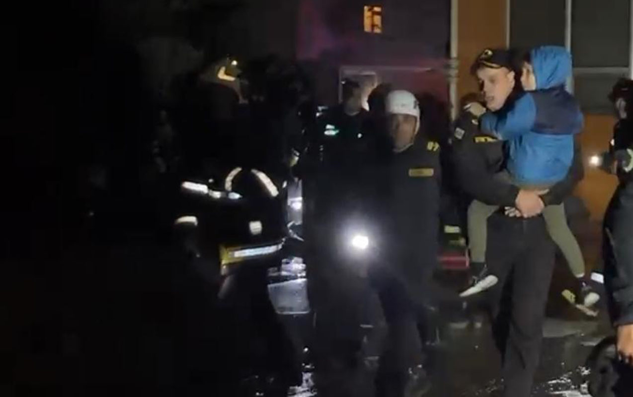 Yasamalda yaşayış binasında yanğın olub