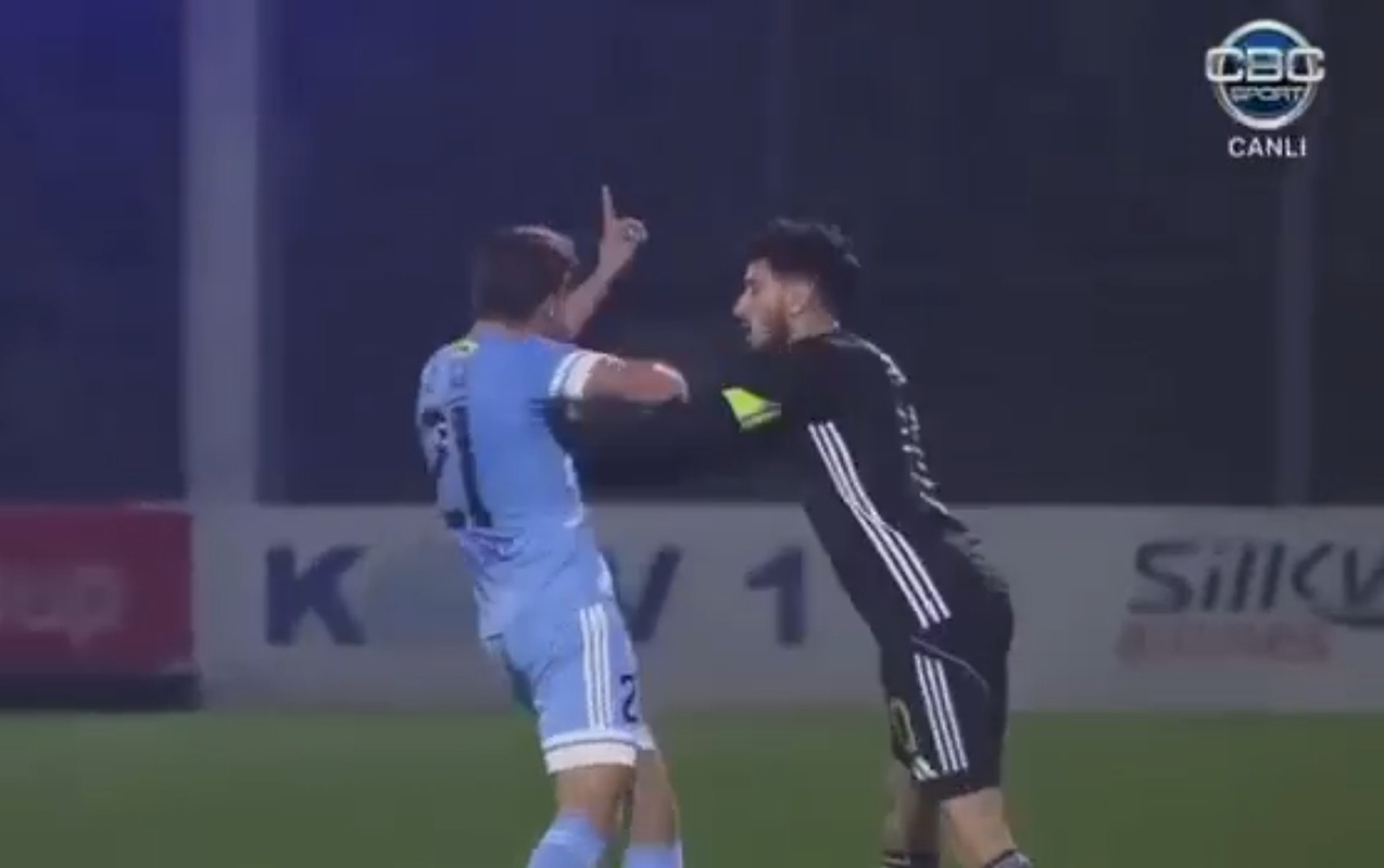 Zubir “Zirə”nin futbolçusunu itələdi, Rəşad Sadıqov qırmızı verilməsini istədi