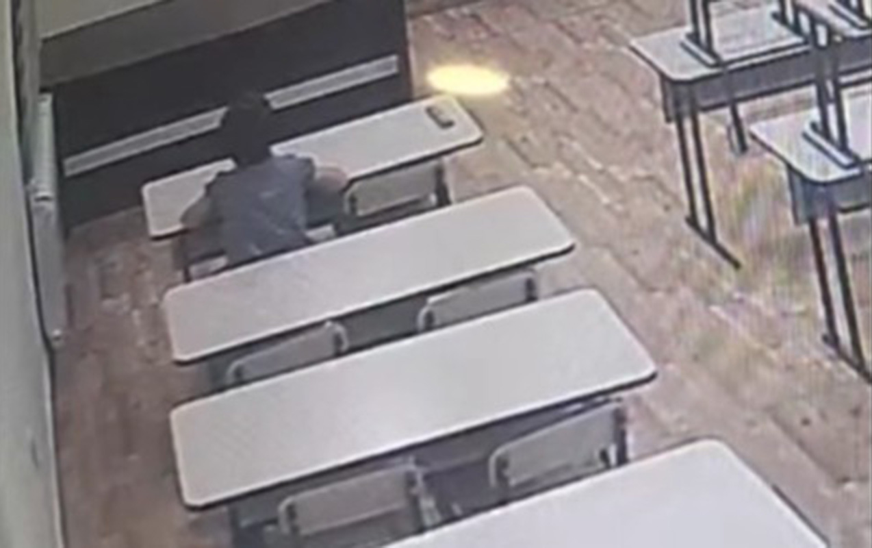 Sığınacaqda “Qarabağ”ı tək izlədi...