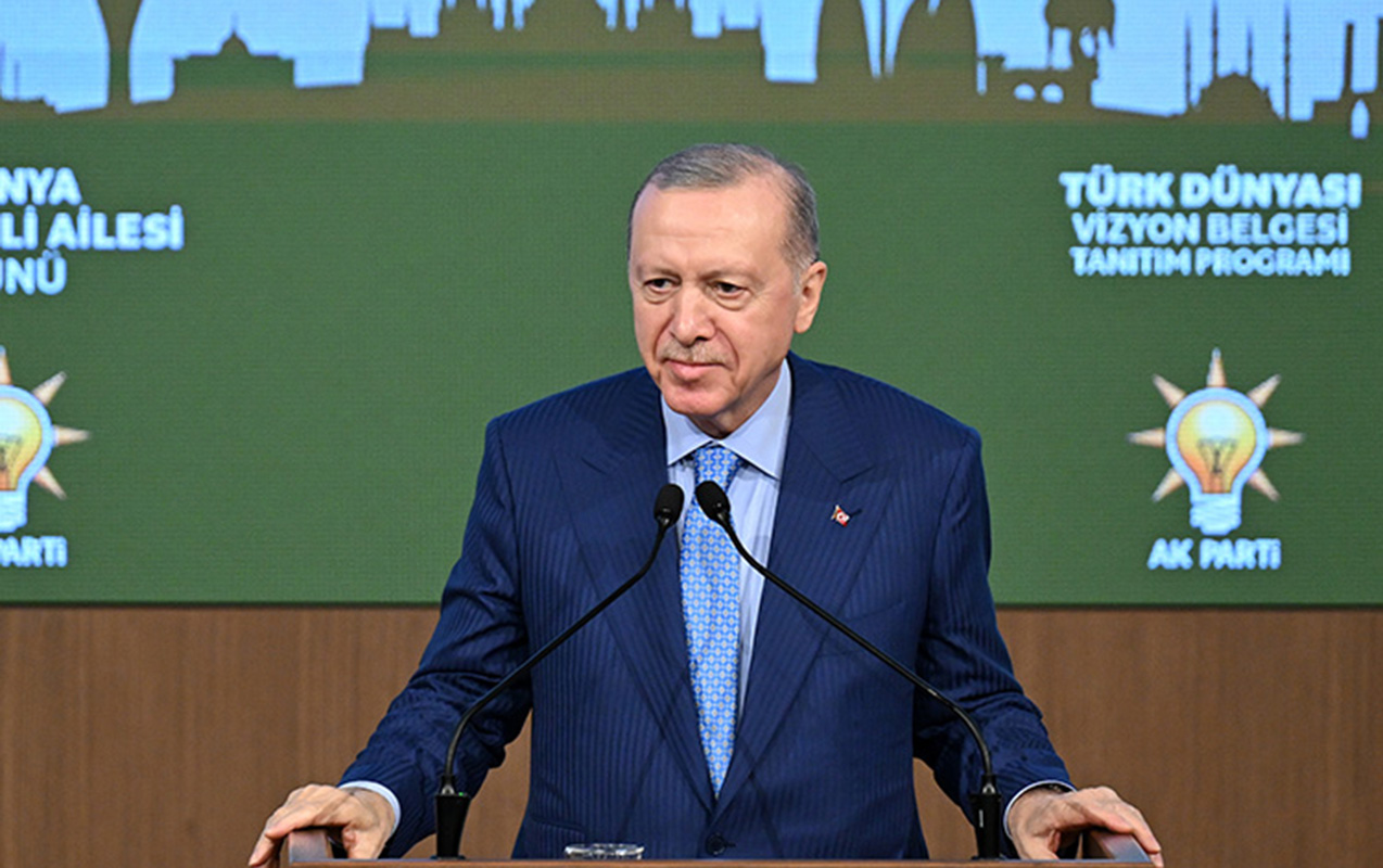 Bu dəfə onun şeirini dedi