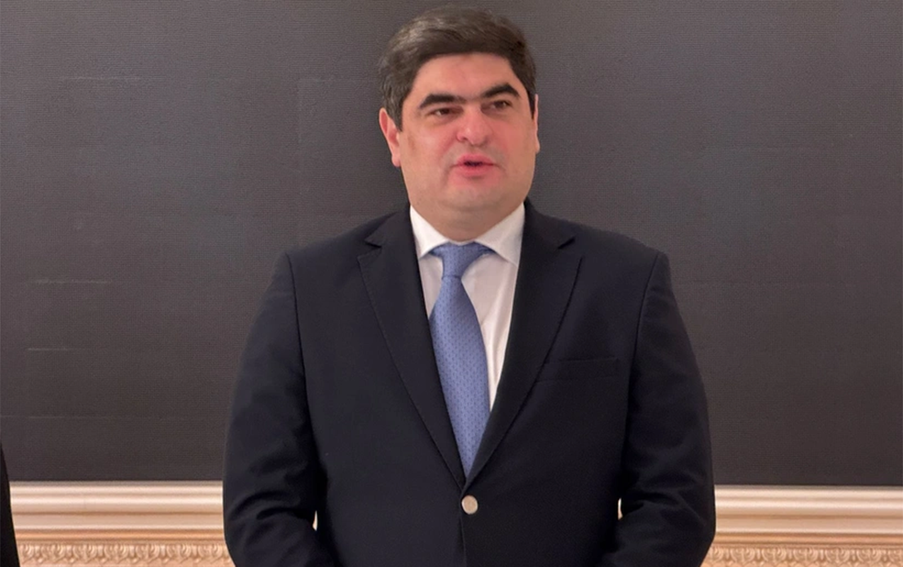 azerisigin-idare-reisleri-isden-cixarildi