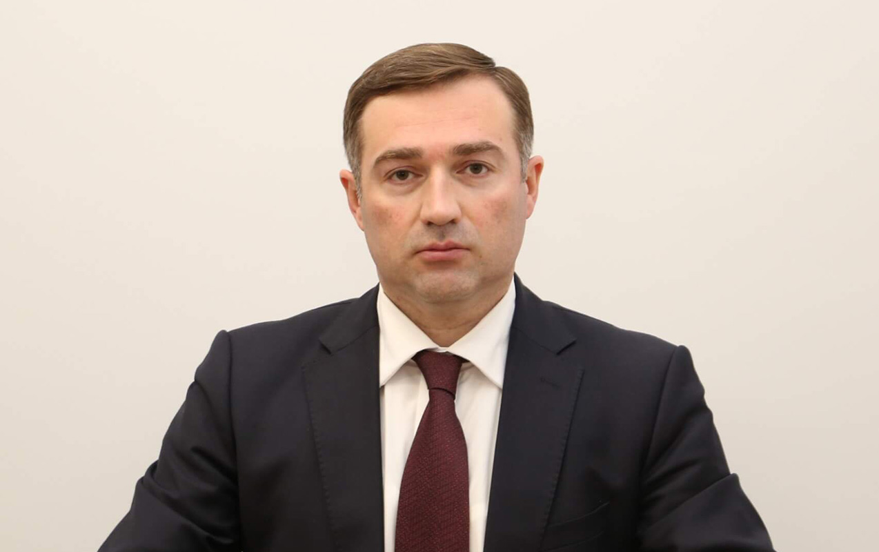 sahil-babayevin-yeni-muavini-o-oldu