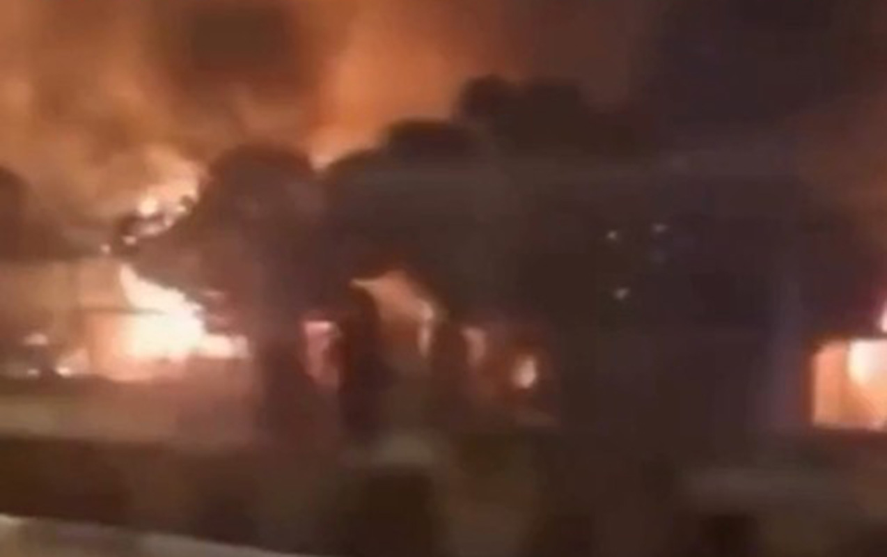 İranda dövlət televiziyasının binası yandı