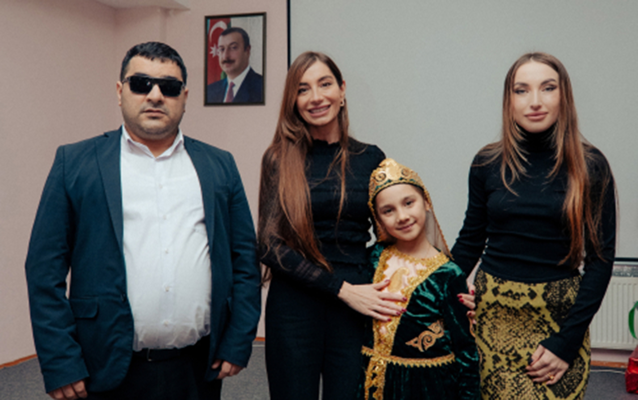 arzu-ve-alena-eliyevalar-siginacaqda