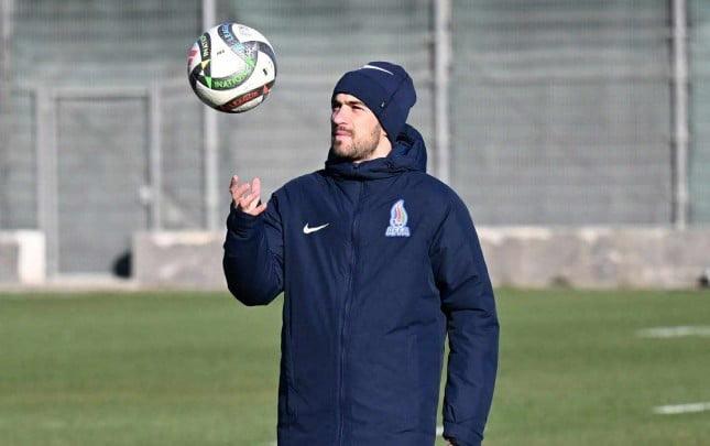 qara-qarayevin-mesqci-kimi-ilk