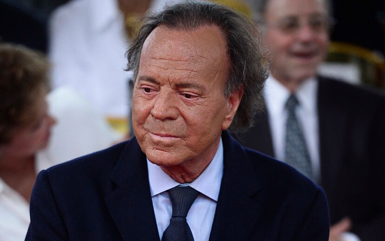 xulio-iqlesias-tecavuzde-ittiham-olunur