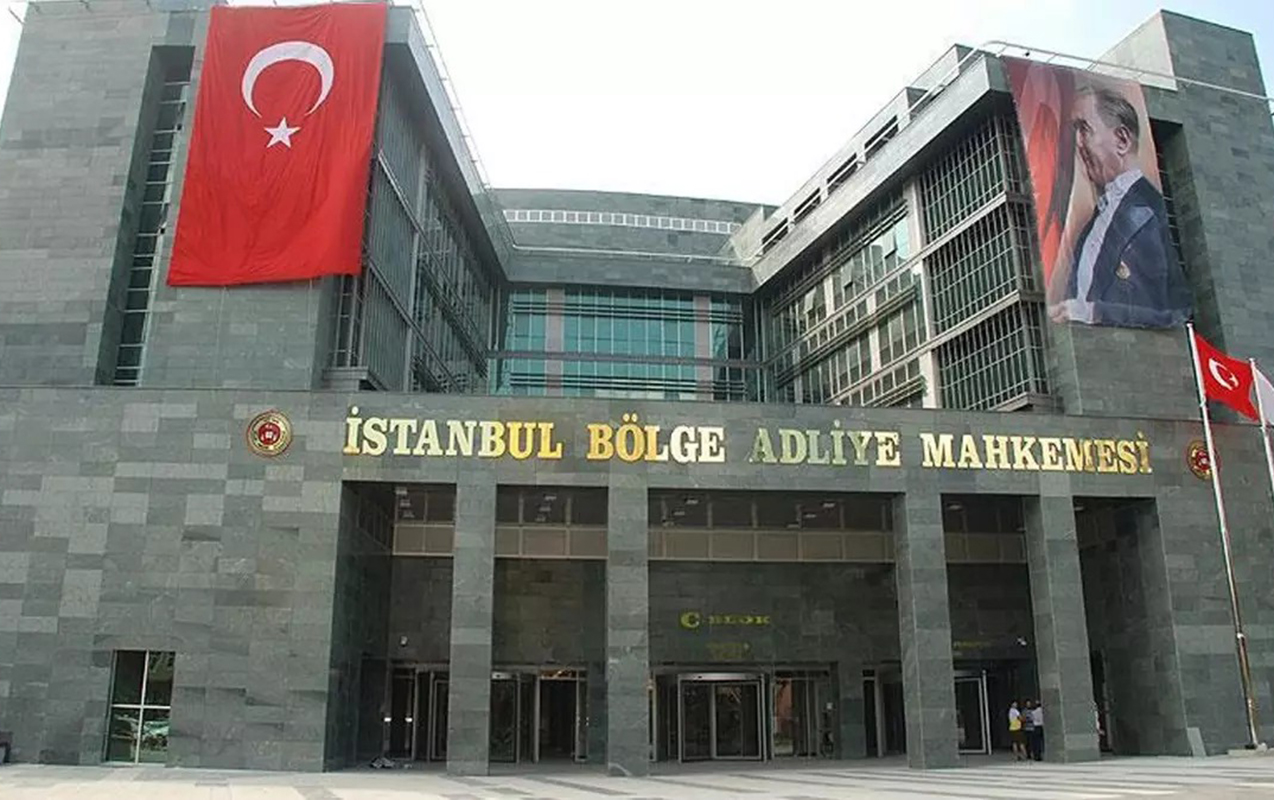 turkiyede-prokuror-mehkemede-hakimi-gulleledi