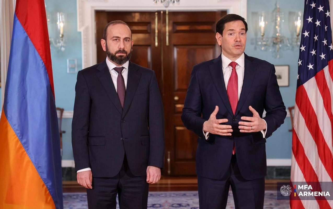 rubio-tramp-marsrutu-ile-bagli-beyanati-serh-etdi