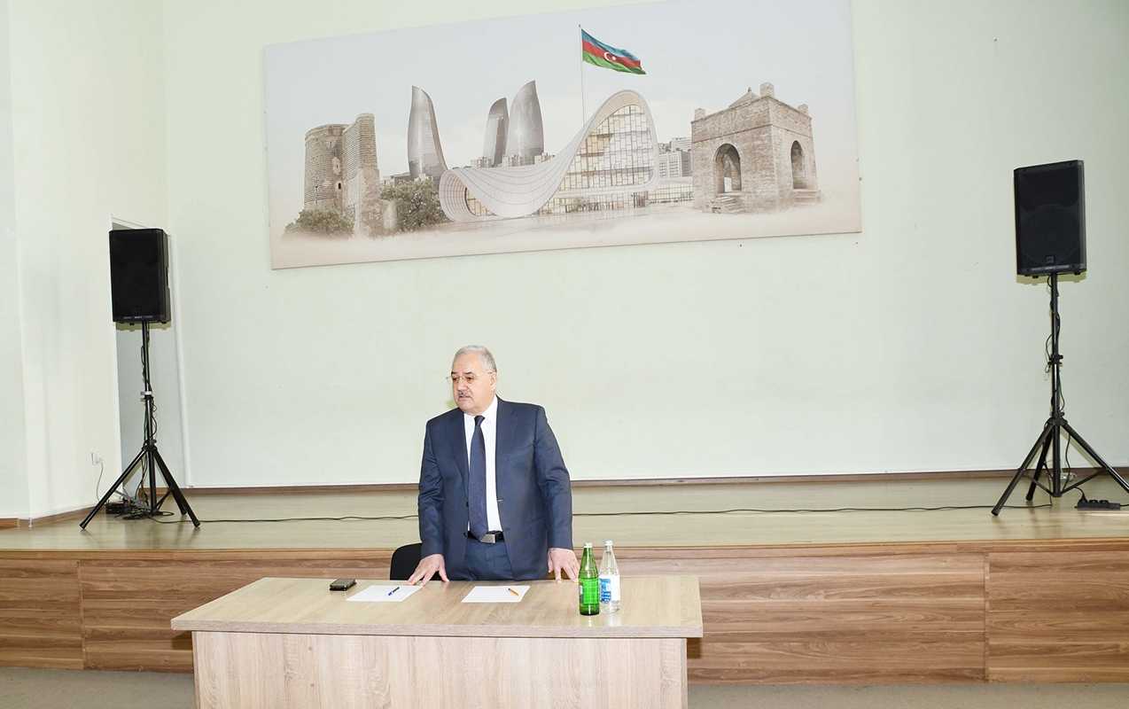 vaqif-hesenov-novbeti-seyyar-qebul-gorusu-kecirdi