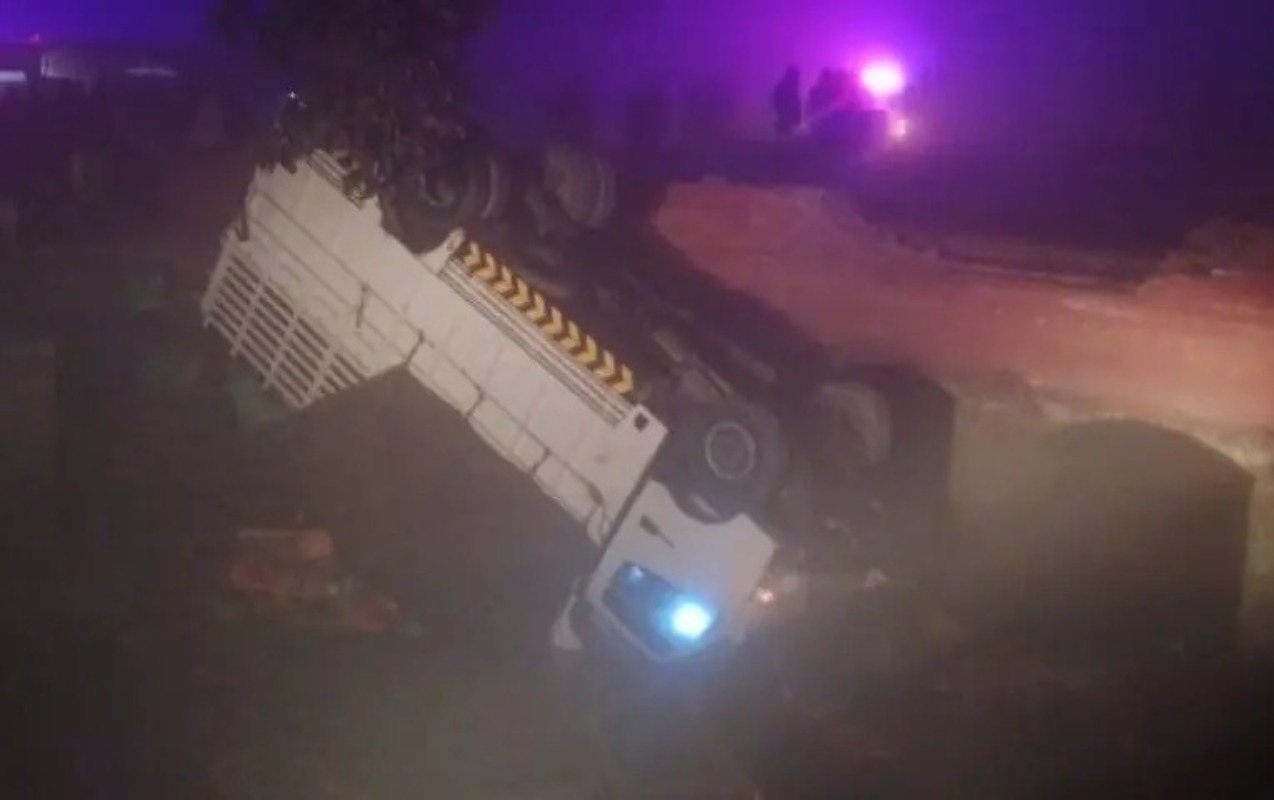 pakistanda-duman-qezaya-sebeb-oldu