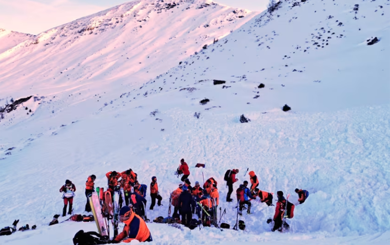 avstriyada-qar-ucqunu