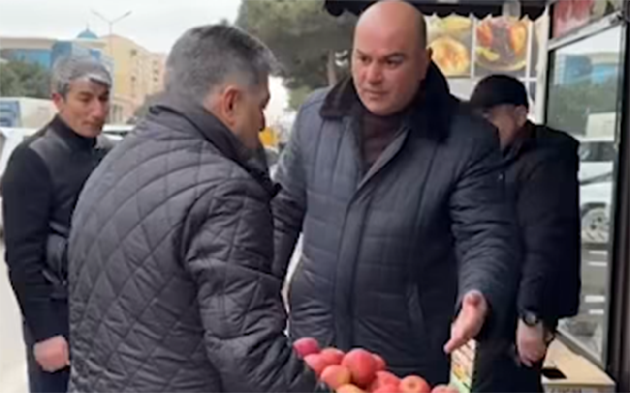 Reyddə sahibkara qarşı münasibət müzakirə yaratdı