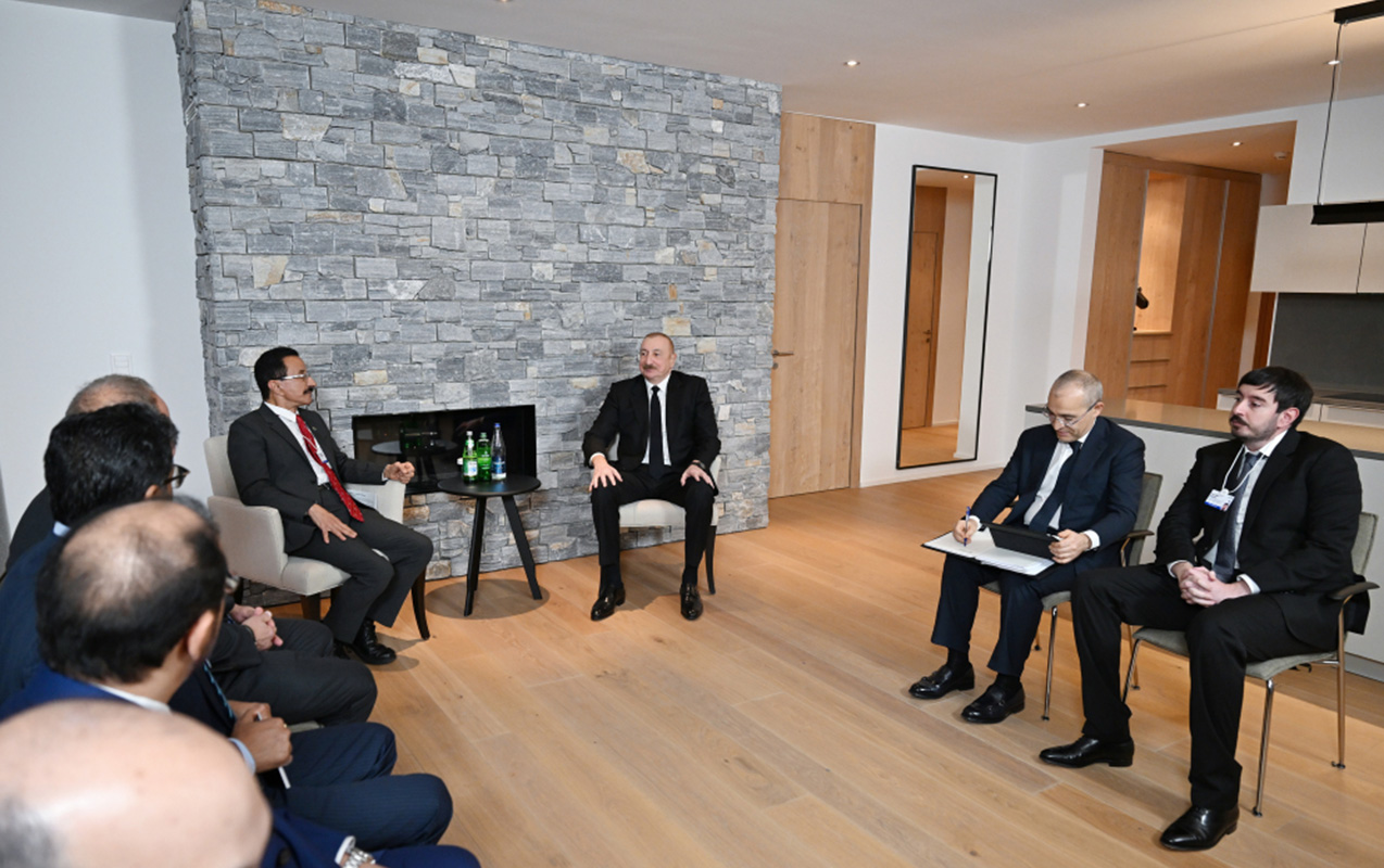 prezident-davosda-gorusler-kecirdi