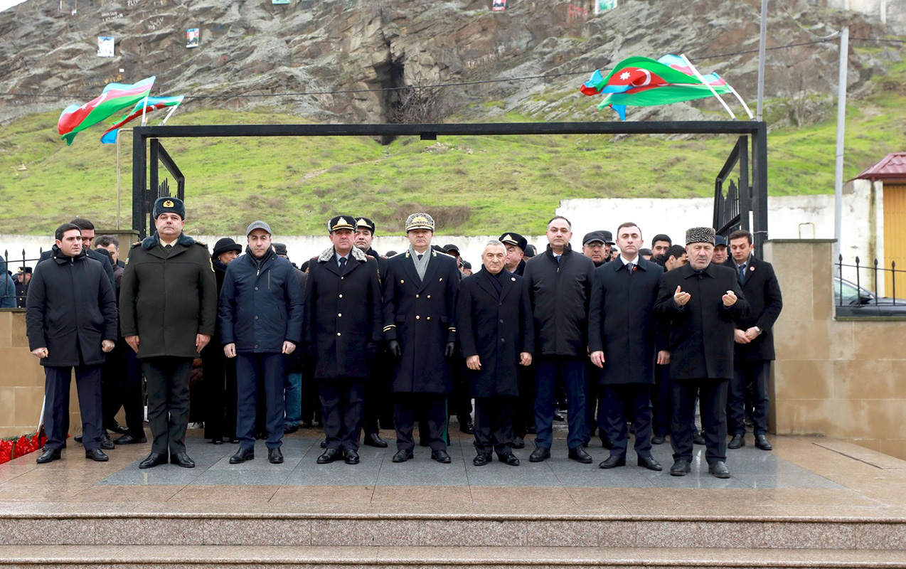 20-yanvar-sehidleri-sabuncuda-da-yad-edildi