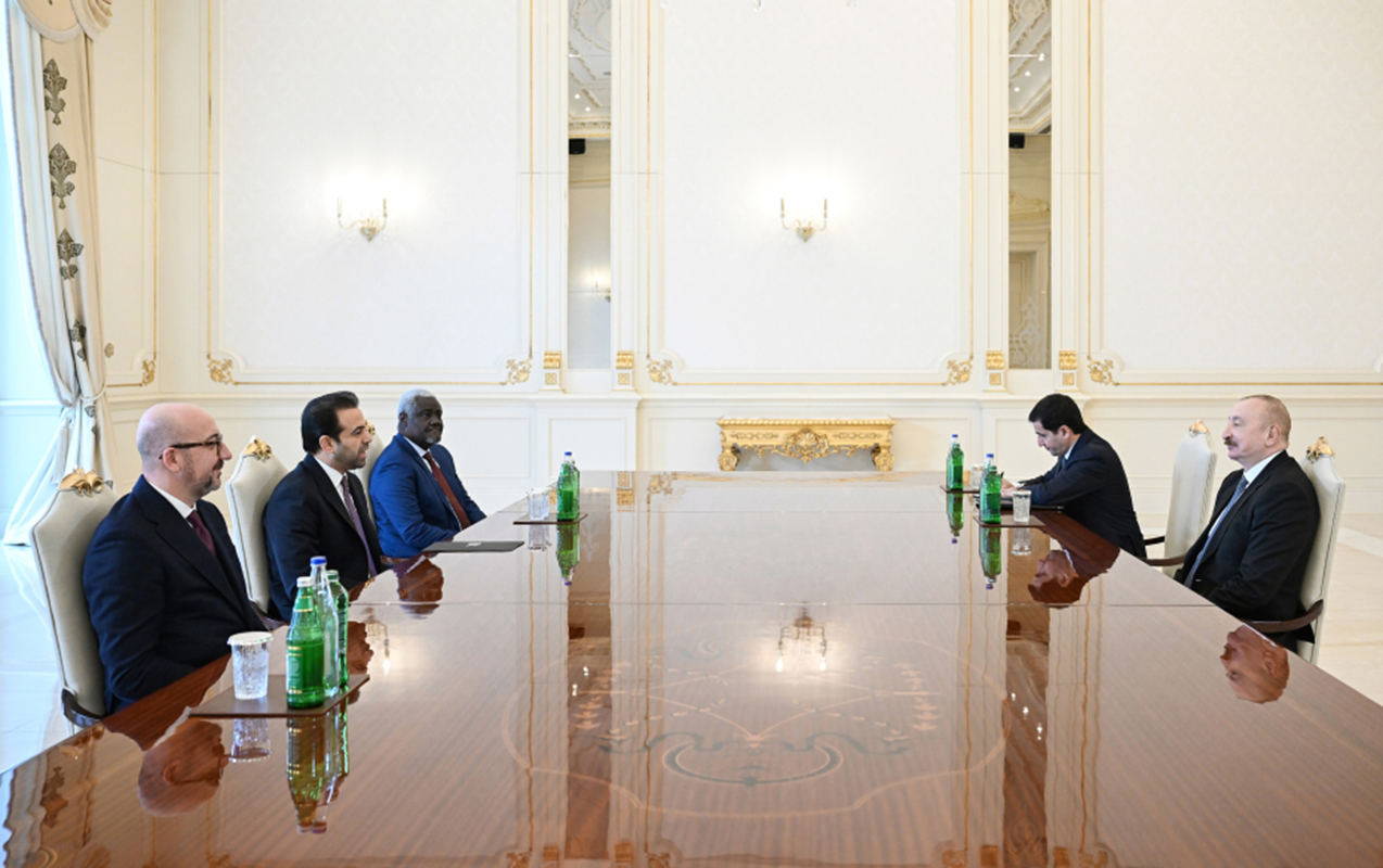 ilham-eliyev-zayed-insan-qardasligi-mukafati-ile-bagli-numayende-heyetini-qebul-edib