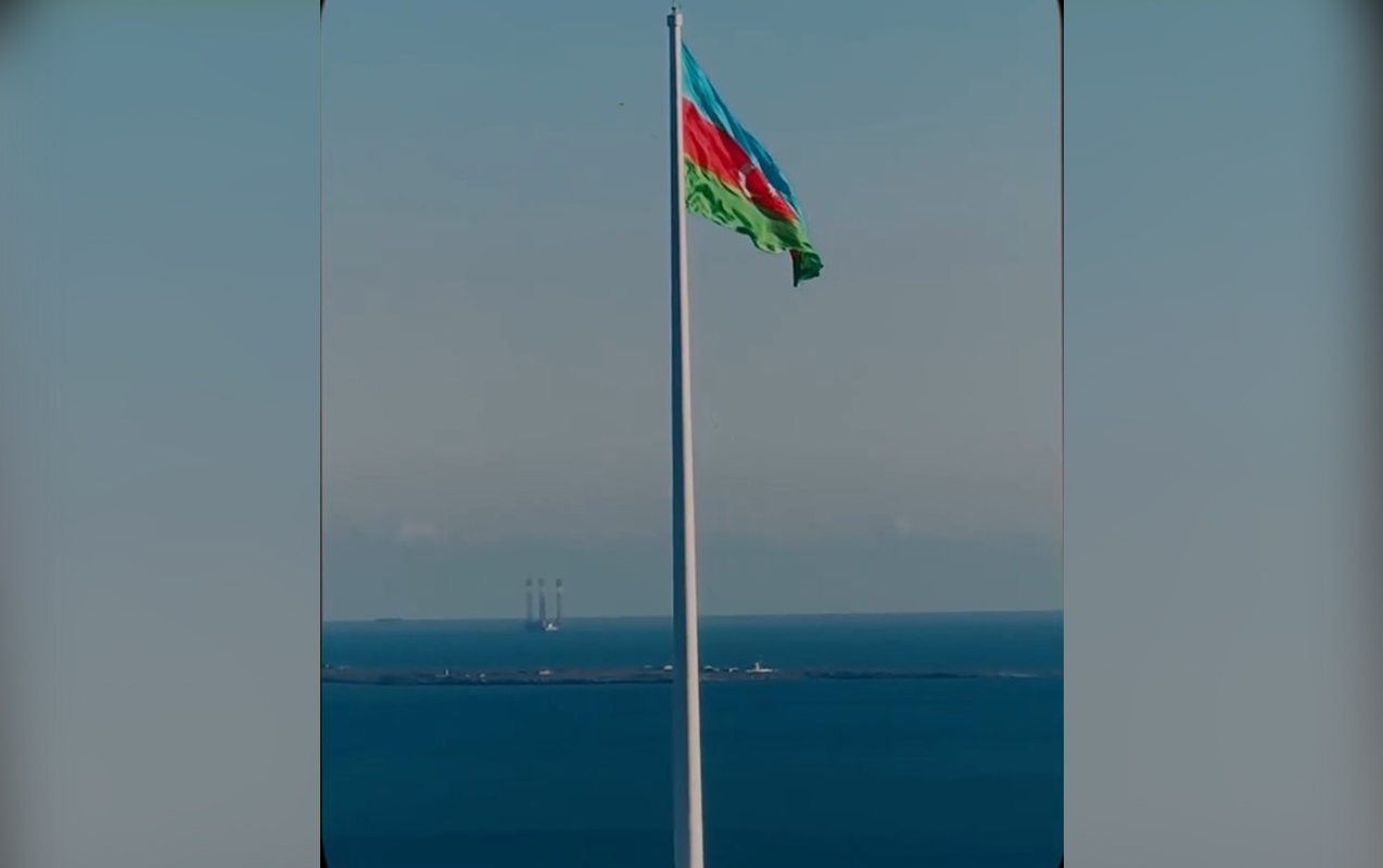 ayntraxt-bakidan-paylasim-etdi