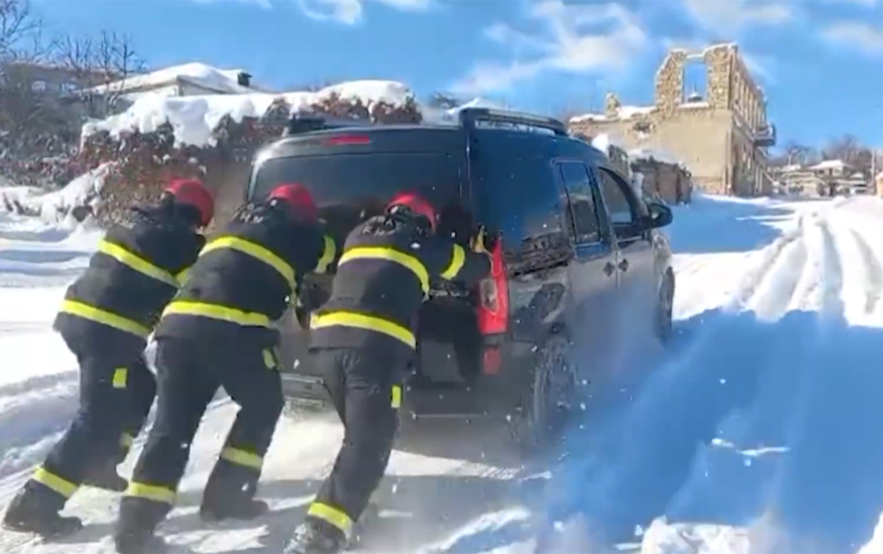 susa-xankendi-ve-xocavendde-komeksiz-qalan-sexsler-bele-xilas-edildi