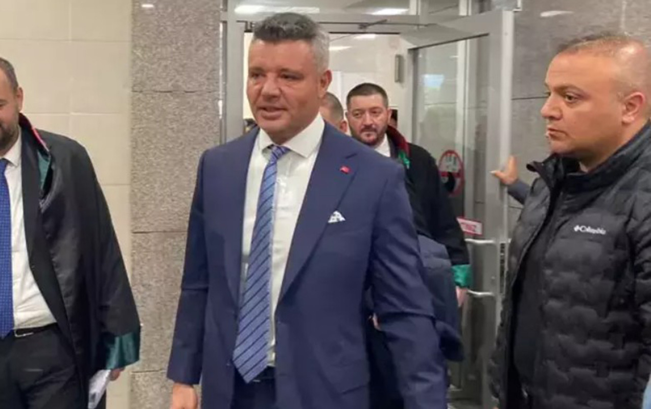 ayliq-gelirini-aciqladi