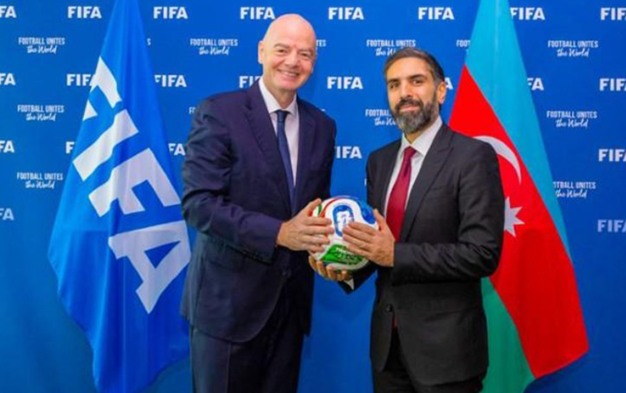 rovsen-necef-fifa-prezidenti-ile-gorusdu