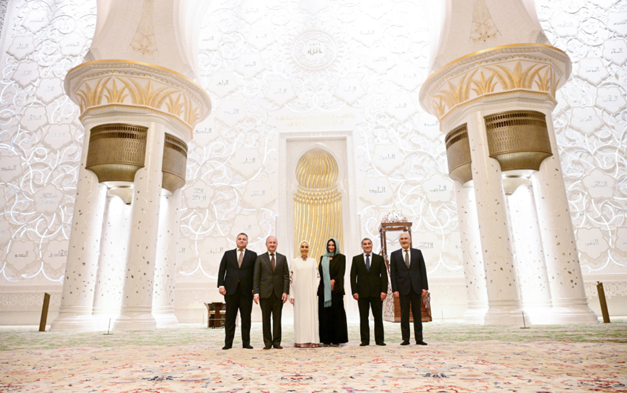 50-min-momin-eyni-anda-ibadet-ede-biler