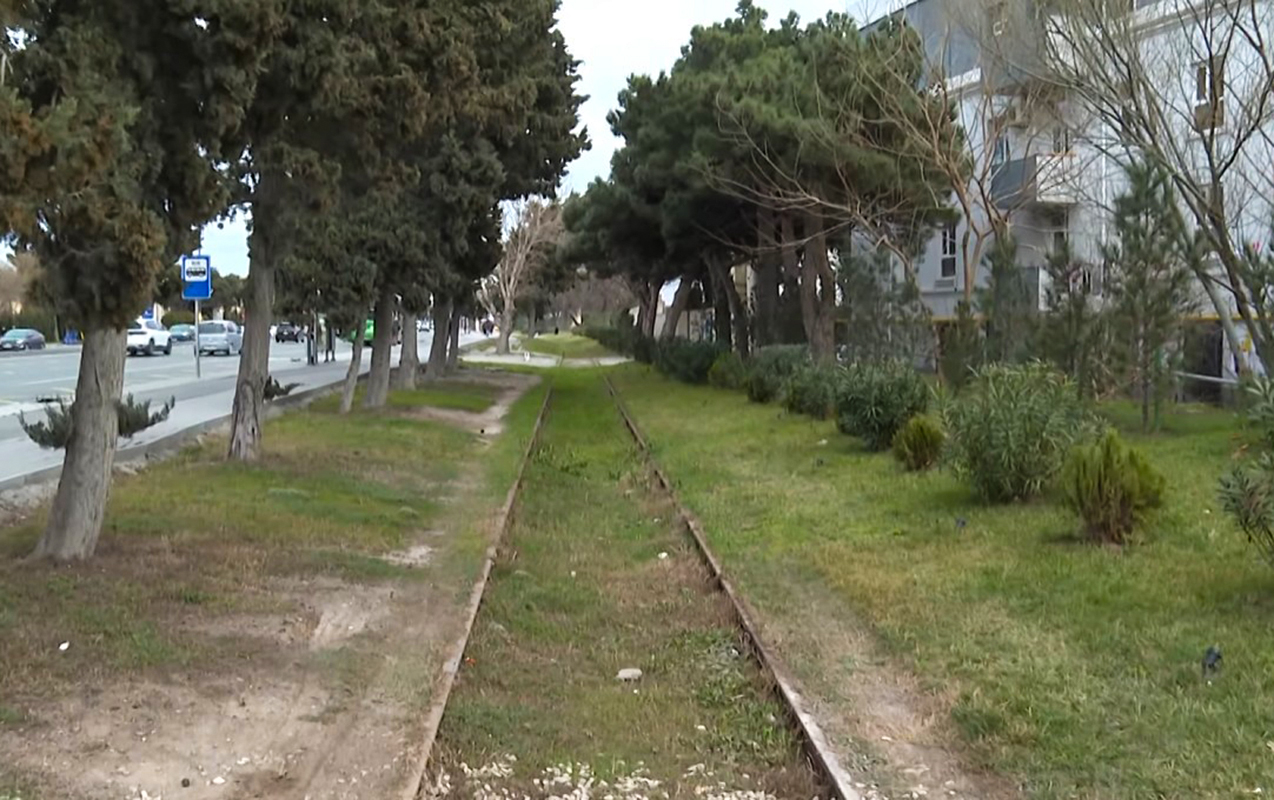 “8 Noyabr”dakı dəmir yolu sökülür