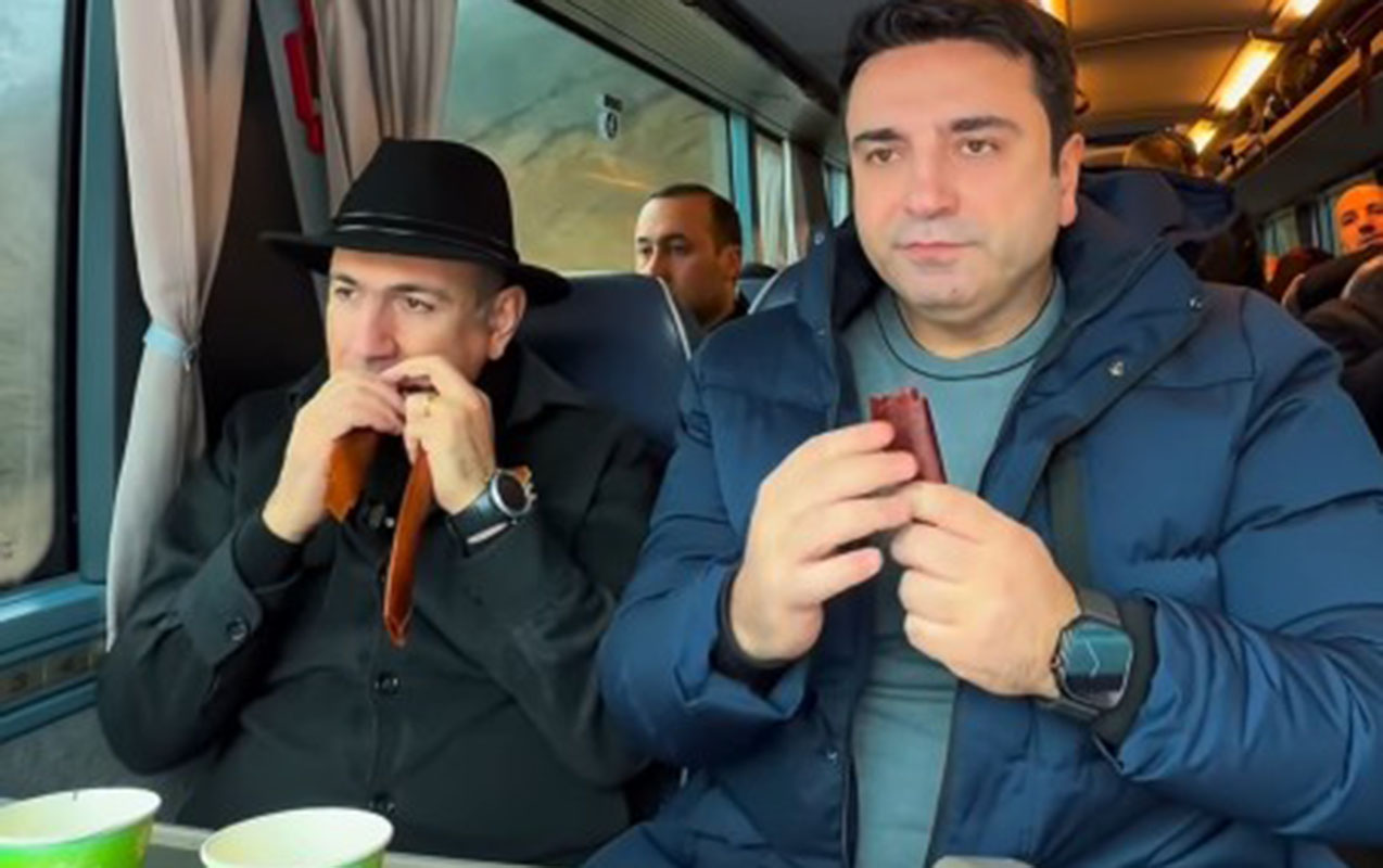 İndi də avtobusda turşu yedi