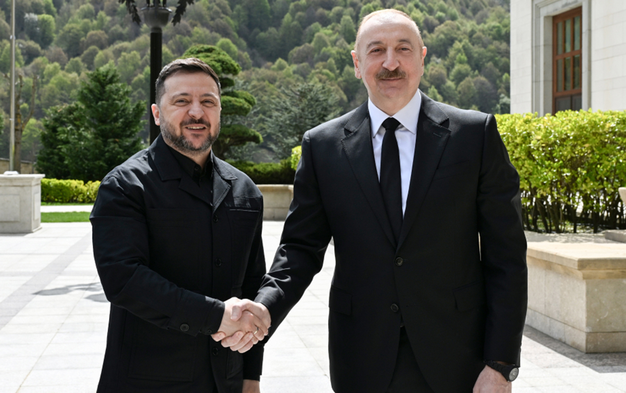 Zelenski Azərbaycandadır