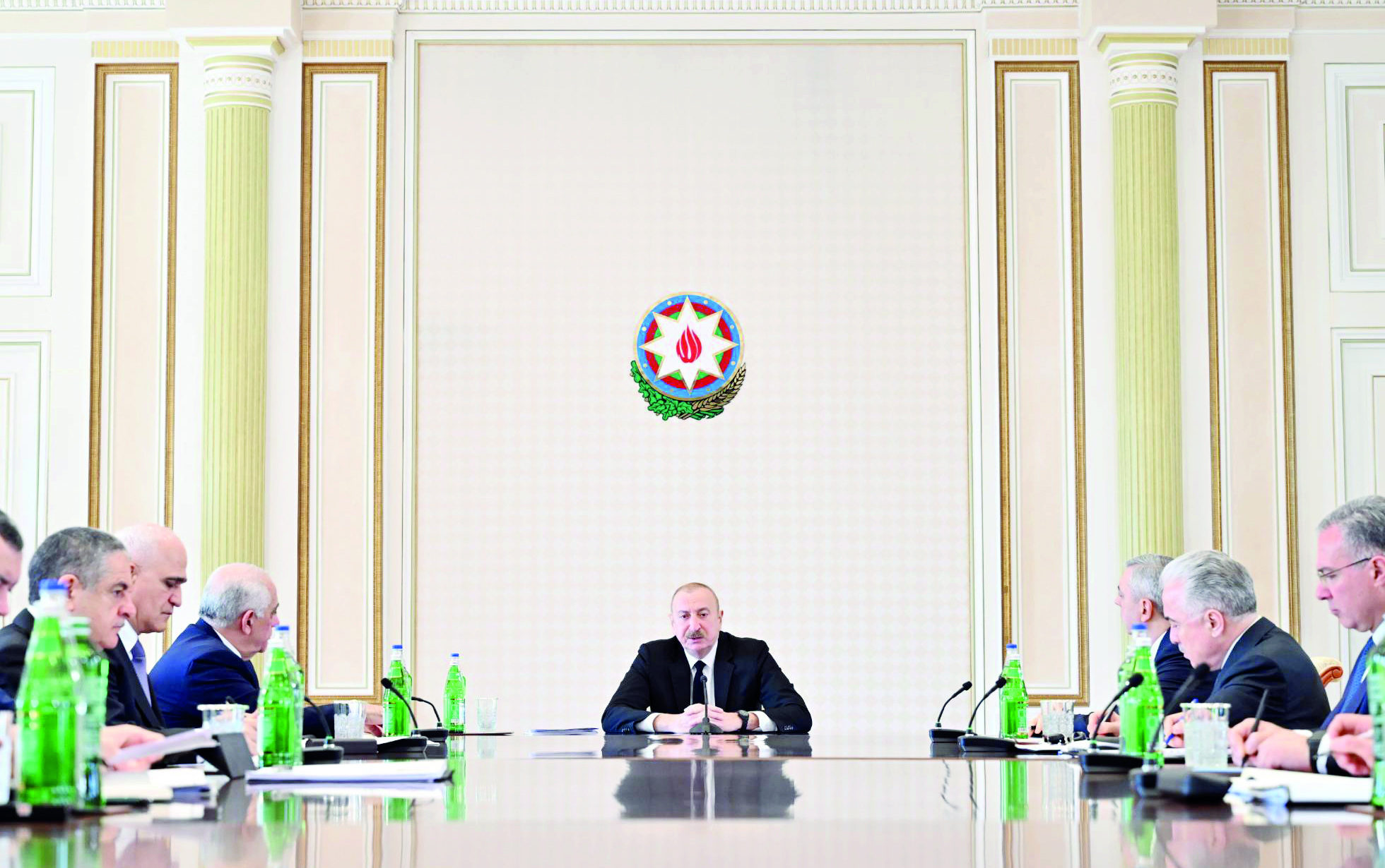 azerbaycanin-orta-guc-statusu