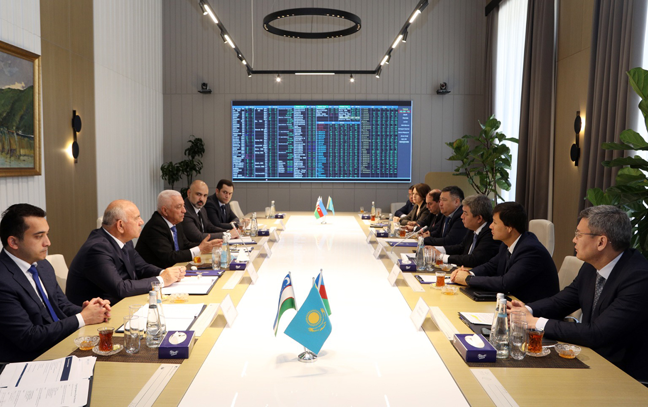 baba-rzayev-qazaxistan-ve-ozbekistan-numayendeleri-ile-gorusdu