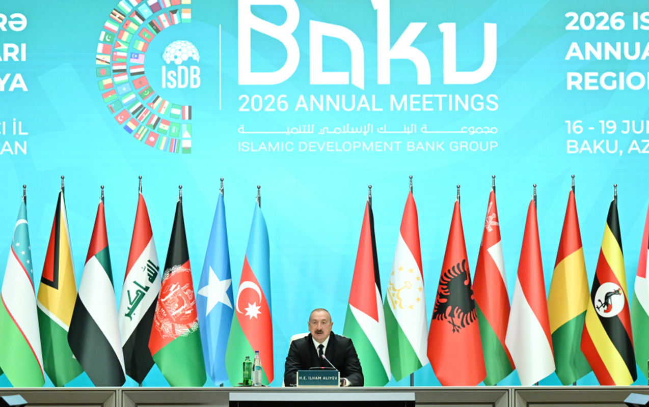 ilham-eliyev-bakida-acilis-merasiminde-cixis-etdi