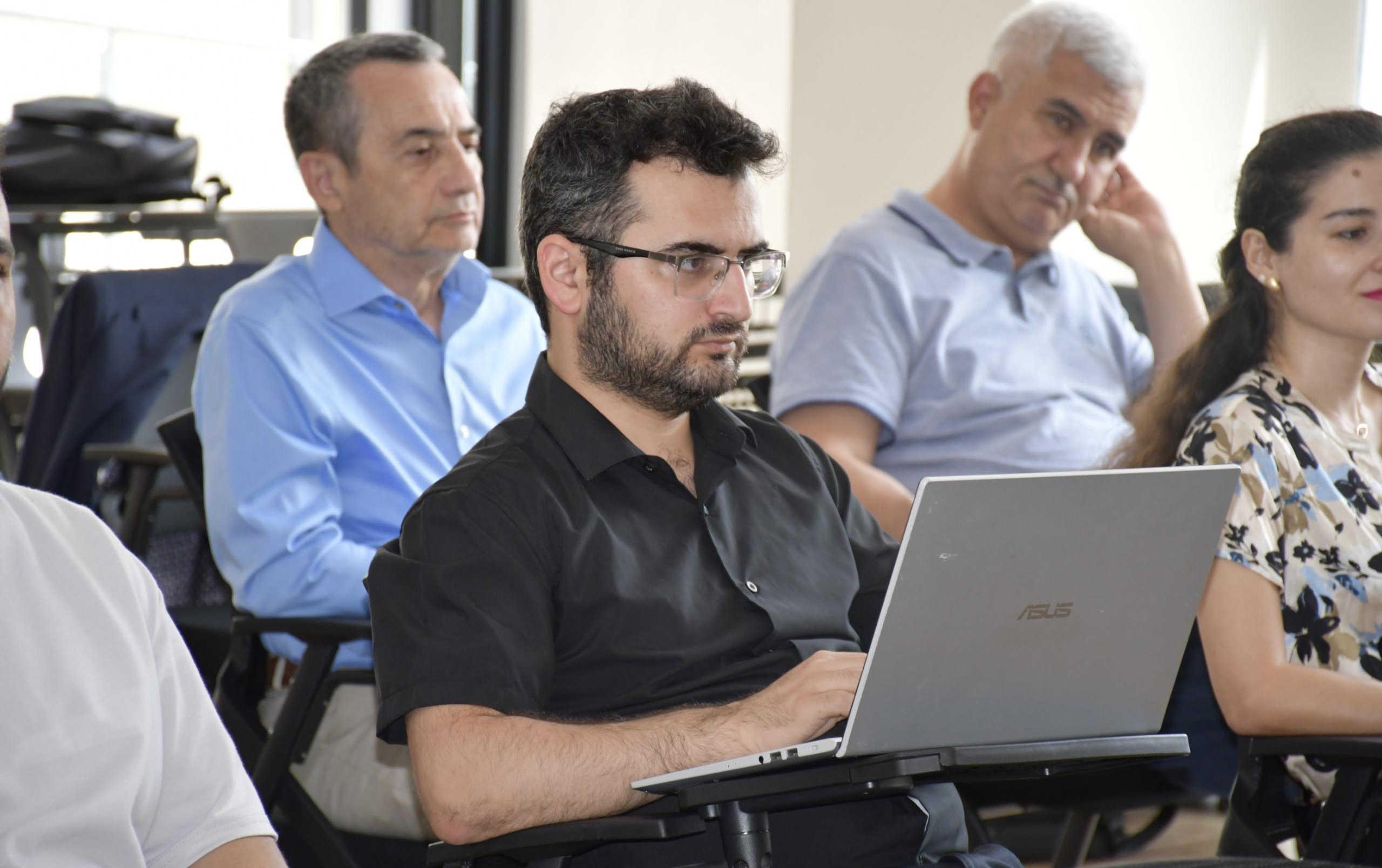 oxford-tecrubesi-qarabag-universitetinde