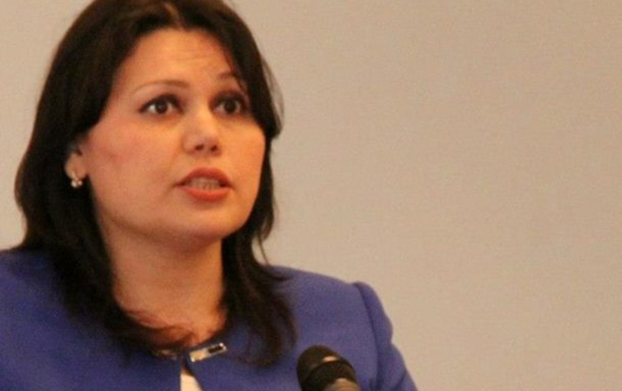 mekteb-direktoruna-kabinetinde-xesaret-yetirdi
