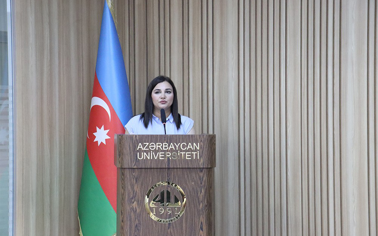azerbaycan-universitetinde-silahli-quvveler-gunune-hesr-olunmus-tedbir-kecirildi