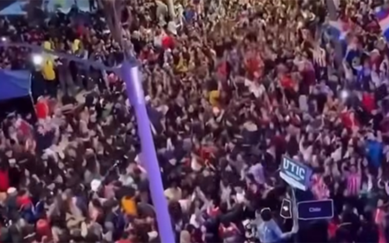 Paraqvay xalqı kef edir