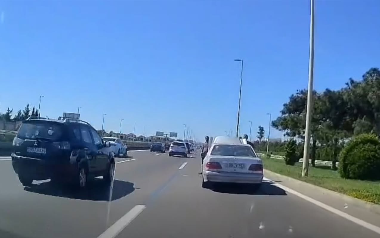 Özünün və digərlərinin həyatını təhlükəyə atdı